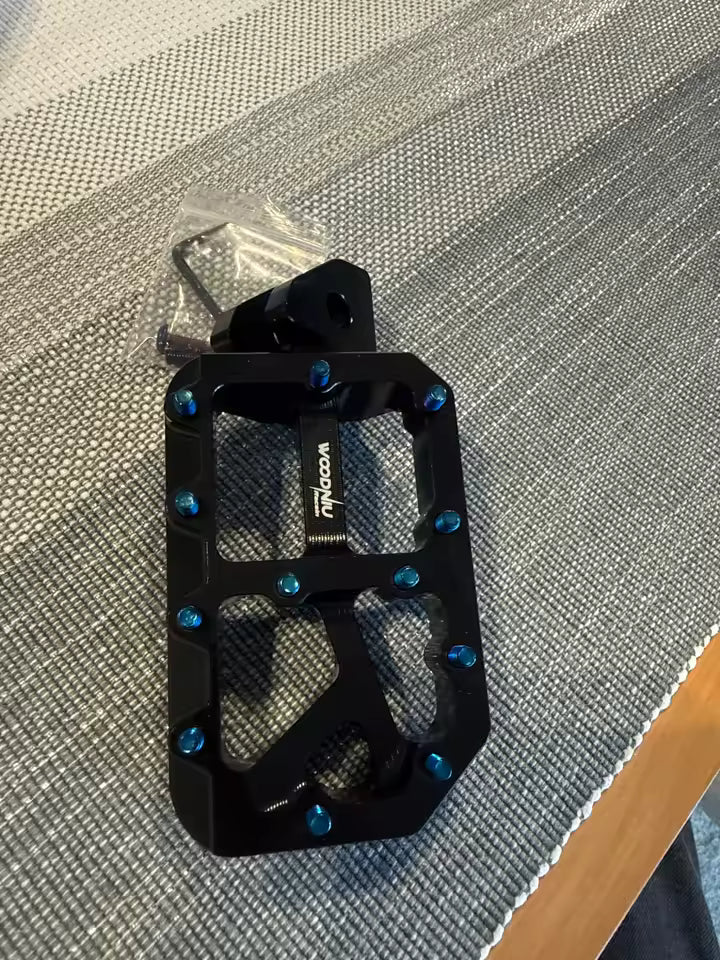 Sur-Ron LBX / LBS Wide Foot Pegs – Black / Titanium